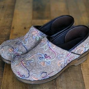 Dansko Felt Pro Floral Oatmeal Tan Clog